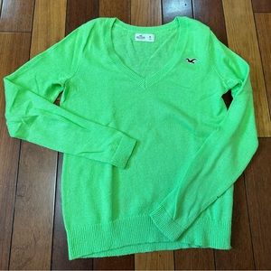 Green Hollister medium top